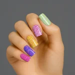 126-MNG000012-Exkluzivn-UV-n-lepky-na-nehty-Crazy-Zoo