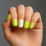 118-MNG000004-Exkluzivn-UV-n-lepky-na-nehty-Chartreuse