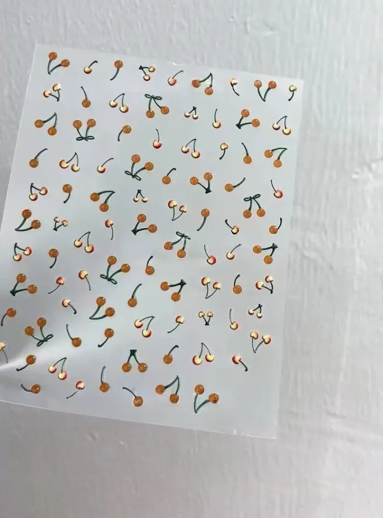 2487-maia00006-Samolepky-na-nehty-Zlatav-t-e-n-