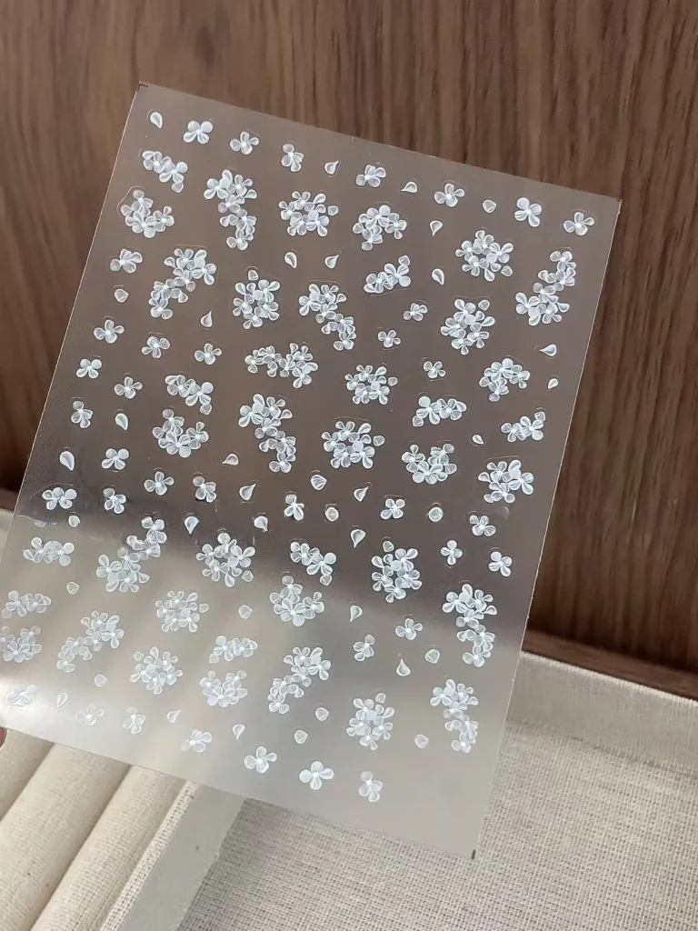 2501-maia00020-Samolepky-na-nehty-B-l-kv-ty-