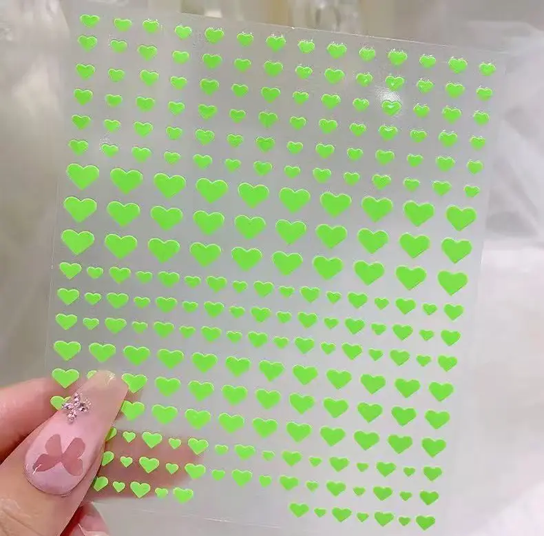 2570-maia00092-Samolepky-na-nehty-Zelen-srd-ka-