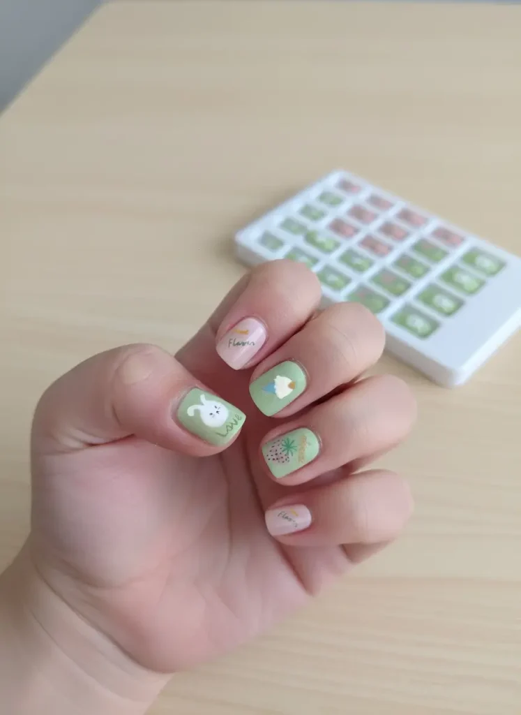 1464-0040-VSCM031-NailArt-d-tsk-nehty-Zaj-ek-a-jah-dka-