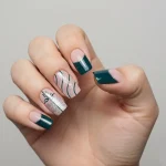 2667-NG200664-UV-n-lepky-na-nehty-Holiday-French-Charm