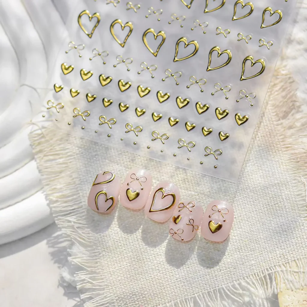 2719-ny0044-Samolepky-na-nehty-Zlat-Srdcov-Souhv-zd-